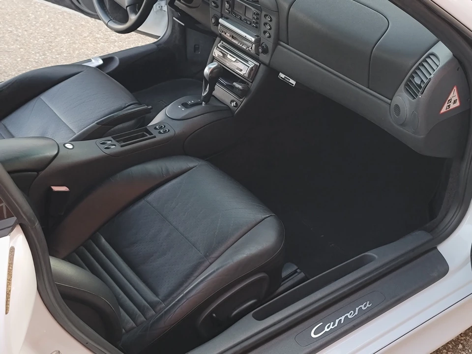 1999 Porsche 996 Carrera - Image 18 of 30