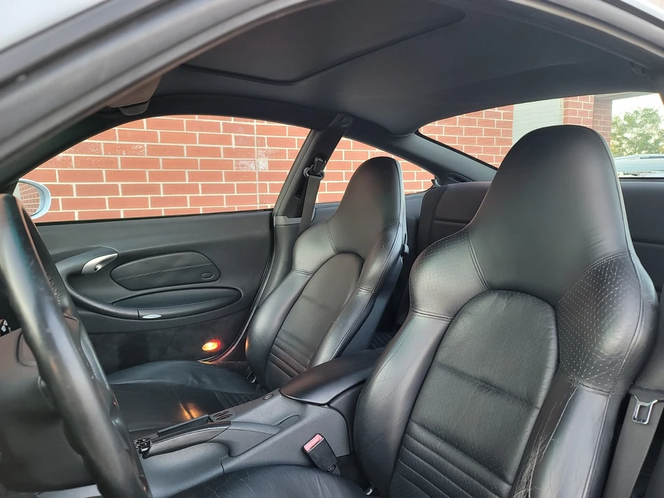 1999 Porsche 996 Carrera - Image 21 of 30