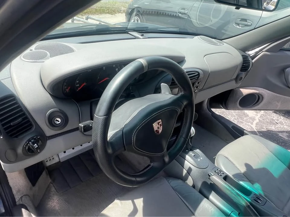 1999 Porsche 996 Carrera - Image 10 of 20