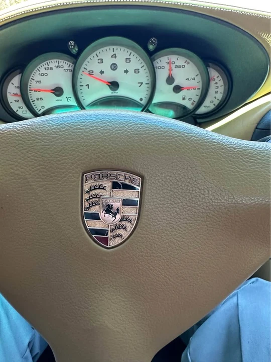 1999 Porsche 996 Carrera - Image 8 of 10