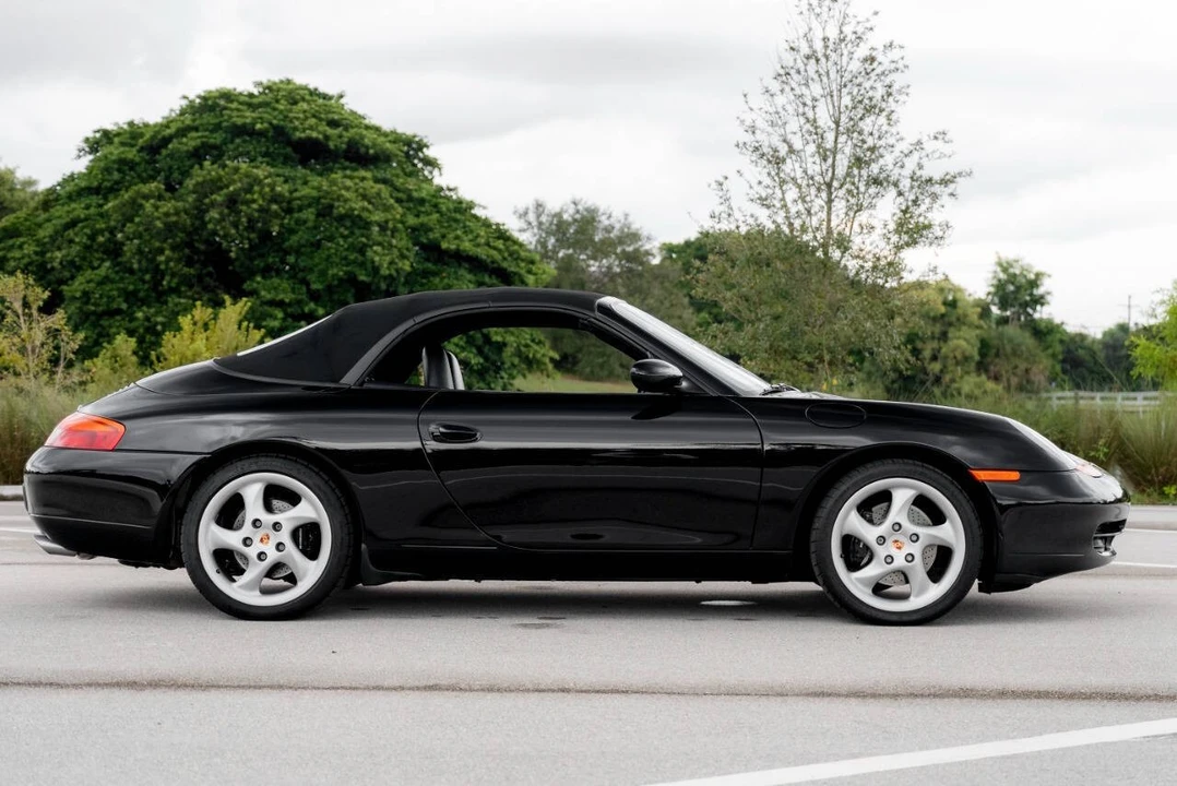 1999 Porsche 996 Carrera - Image 17 of 21