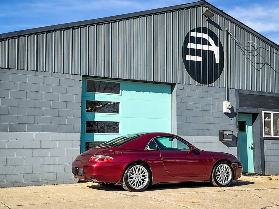 1999 Porsche 996 Carrera - Image 9 of 21