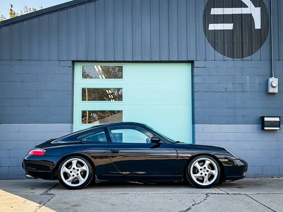 1999 Porsche 996 Carrera - Image 10 of 21
