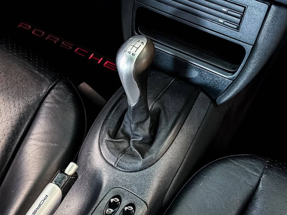1999 Porsche 996 Carrera - Image 26 of 29
