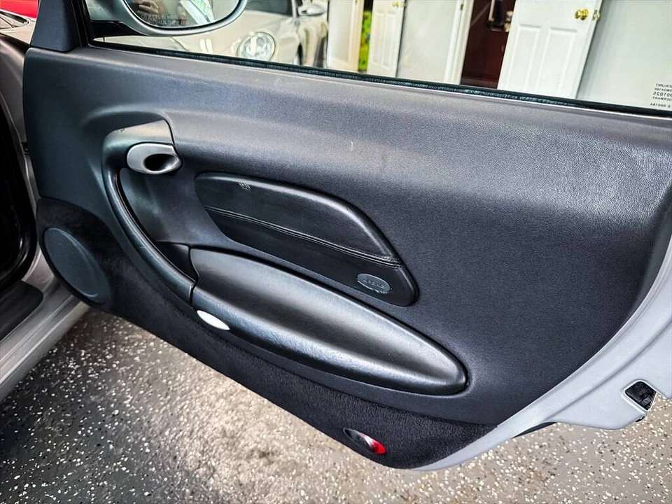 1999 Porsche 996 Carrera - Image 22 of 29