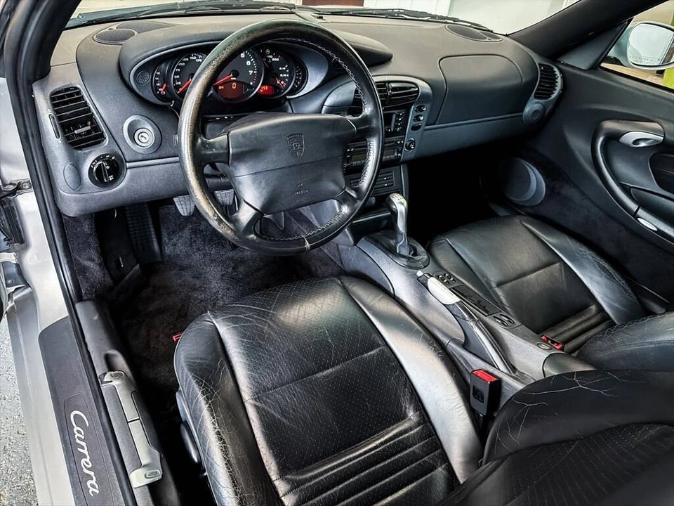 1999 Porsche 996 Carrera - Image 16 of 29