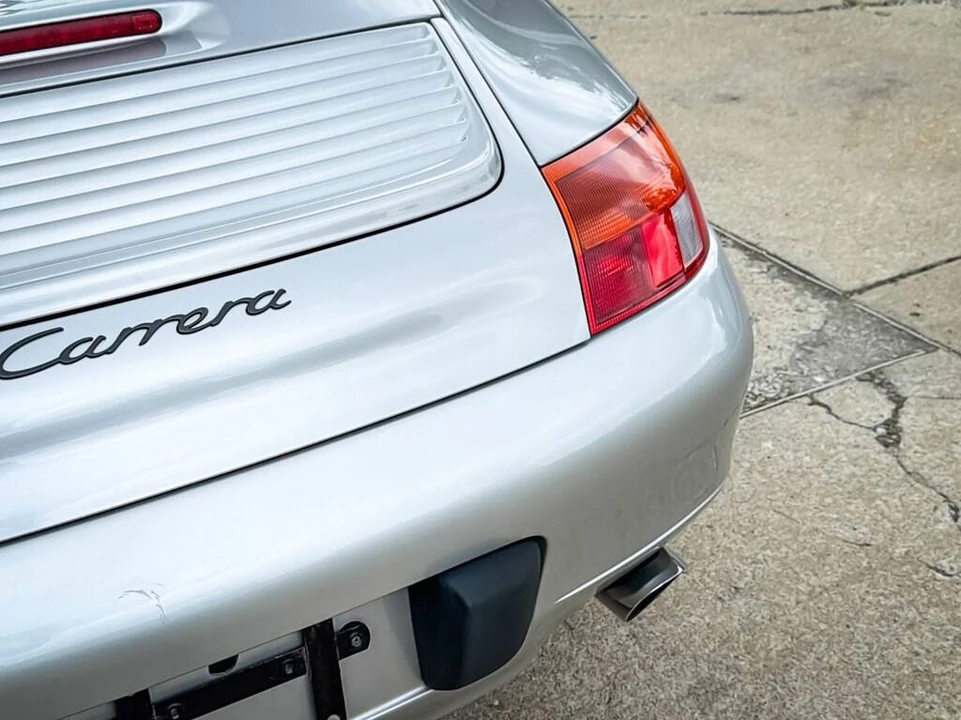 1999 Porsche 996 Carrera - Image 15 of 29