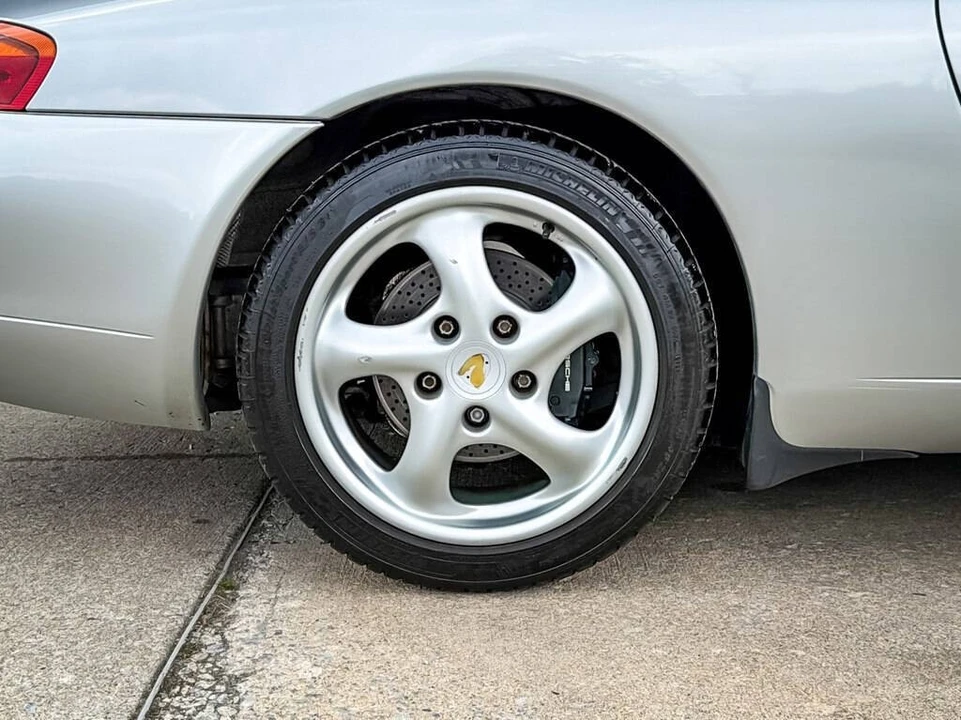 1999 Porsche 996 Carrera - Image 12 of 29