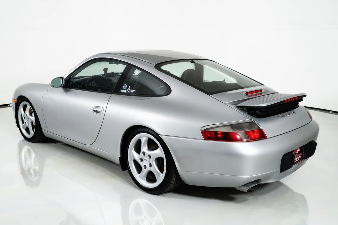 1999 Porsche 996 Carrera 4 - Image 11 of 12