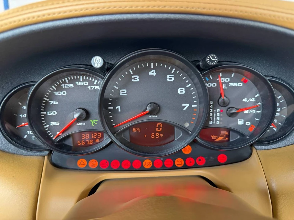 1999 Porsche 996 Carrera 4 - Image 16 of 24