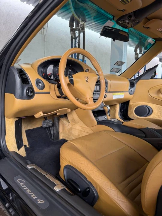 1999 Porsche 996 Carrera 4 - Image 9 of 24