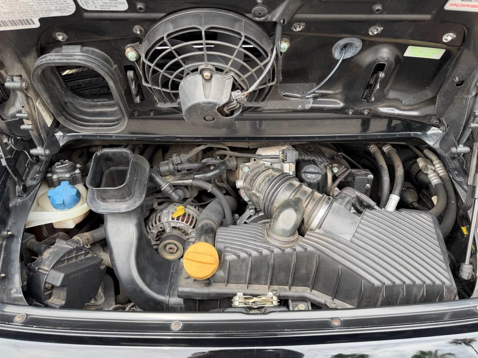 1999 Porsche 996 Carrera 4 - Image 11 of 24