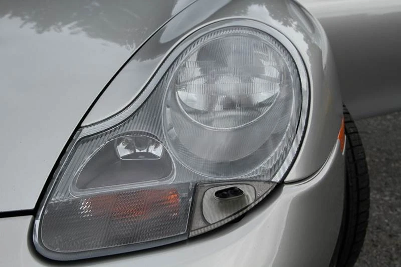 1999 Porsche 996 Carrera - Image 10 of 31
