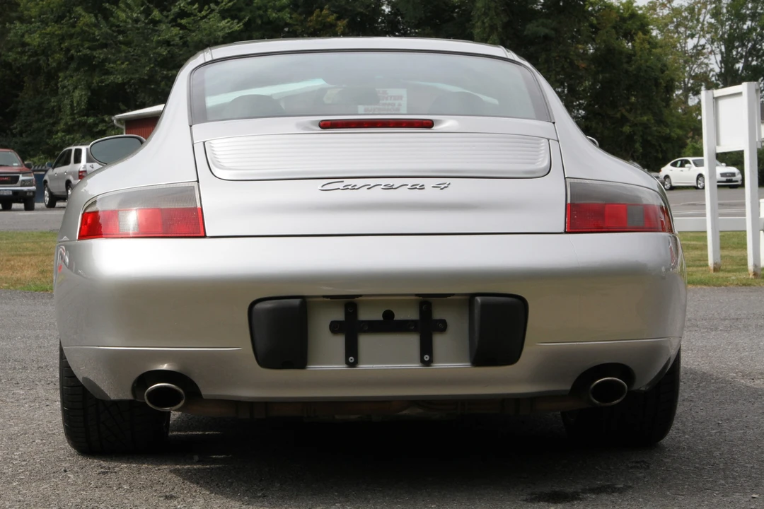 1999 Porsche 996 Carrera - Image 8 of 31