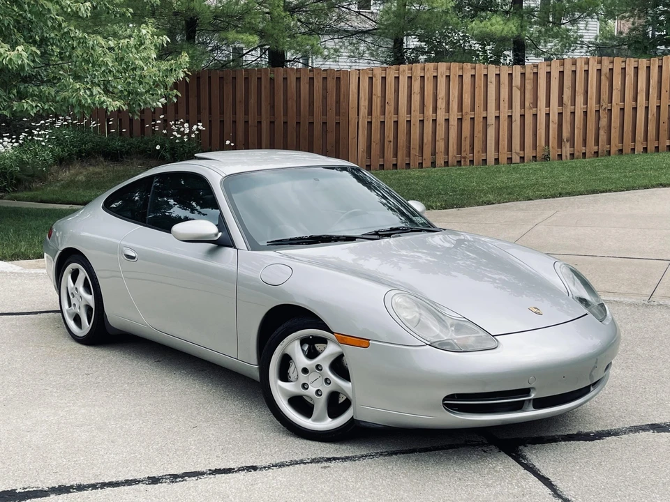 1999 Porsche 996 Carrera - Image 16 of 31