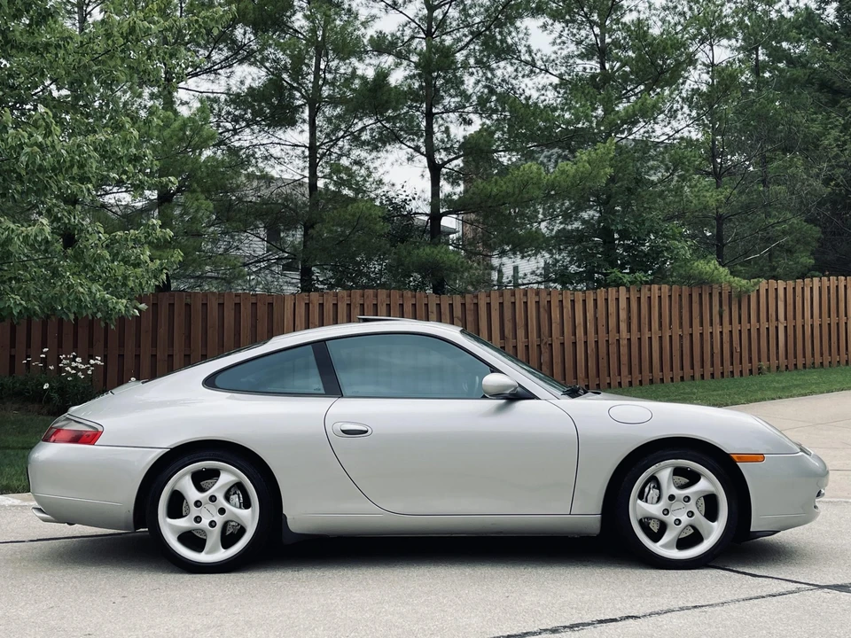 1999 Porsche 996 Carrera - Image 18 of 31