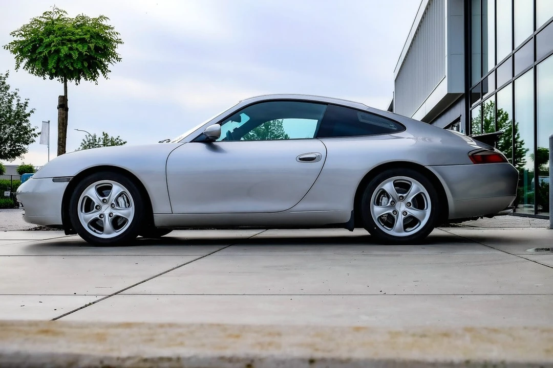1999 Porsche 996 Carrera 4 - Image 2 of 30
