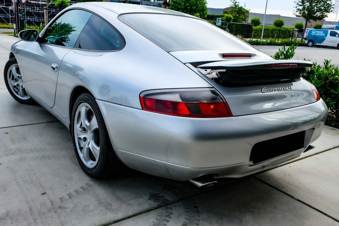 1999 Porsche 996 Carrera 4 - Image 3 of 30