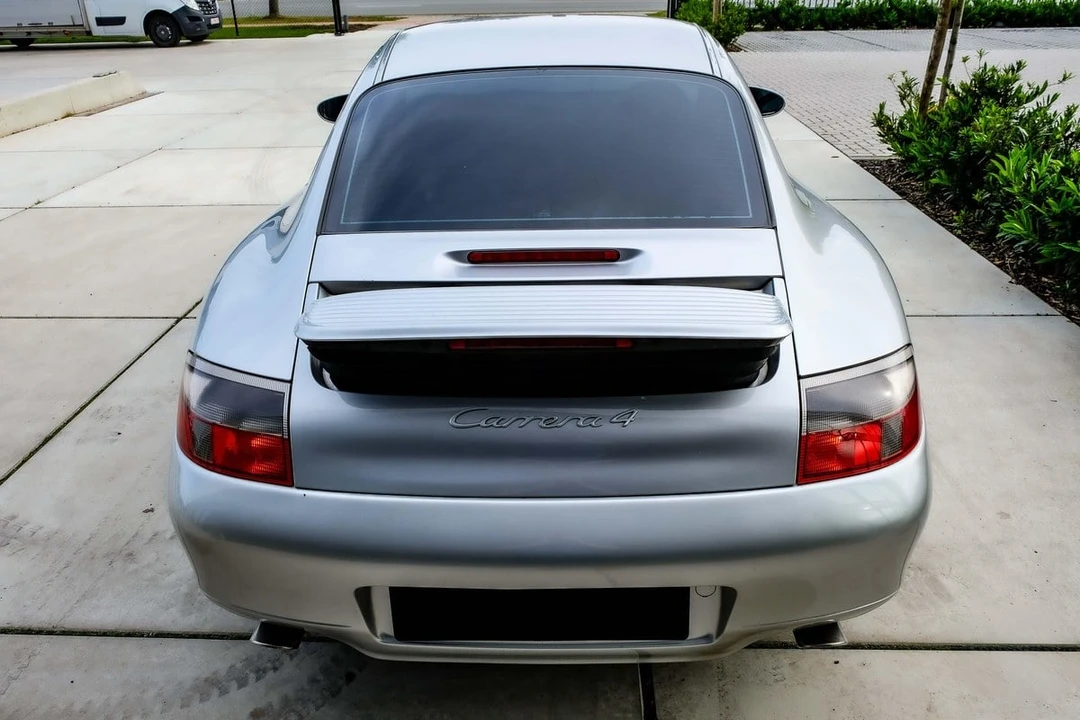 1999 Porsche 996 Carrera 4 - Image 4 of 30