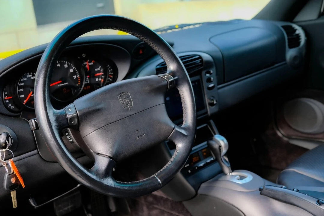 1999 Porsche 996 Carrera 4 - Image 14 of 30