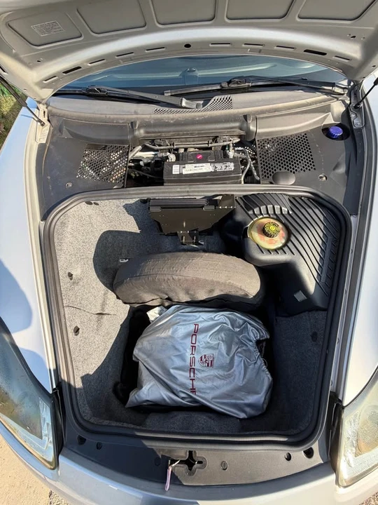 1999 Porsche 996 Carrera 4 - Image 12 of 13
