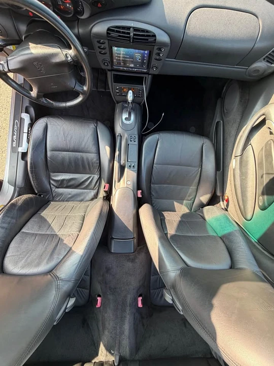 1999 Porsche 996 Carrera 4 - Image 11 of 13