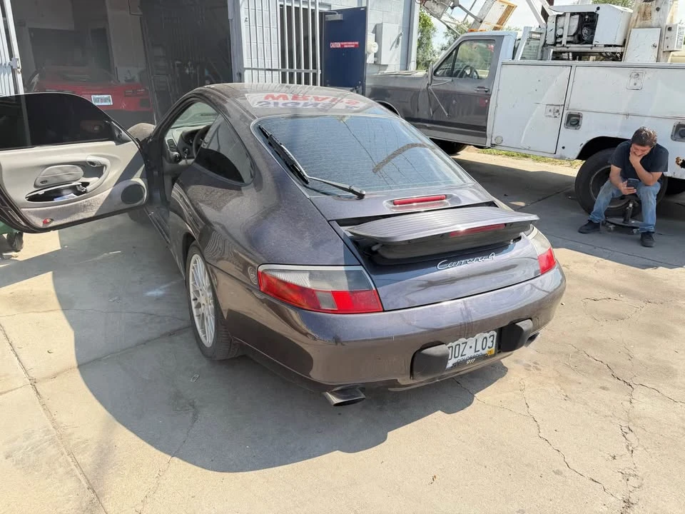 1999 Porsche 996 Carrera 4 - Image 4 of 6