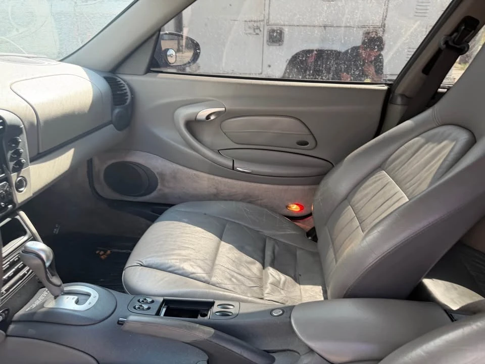 1999 Porsche 996 Carrera 4 - Image 6 of 6