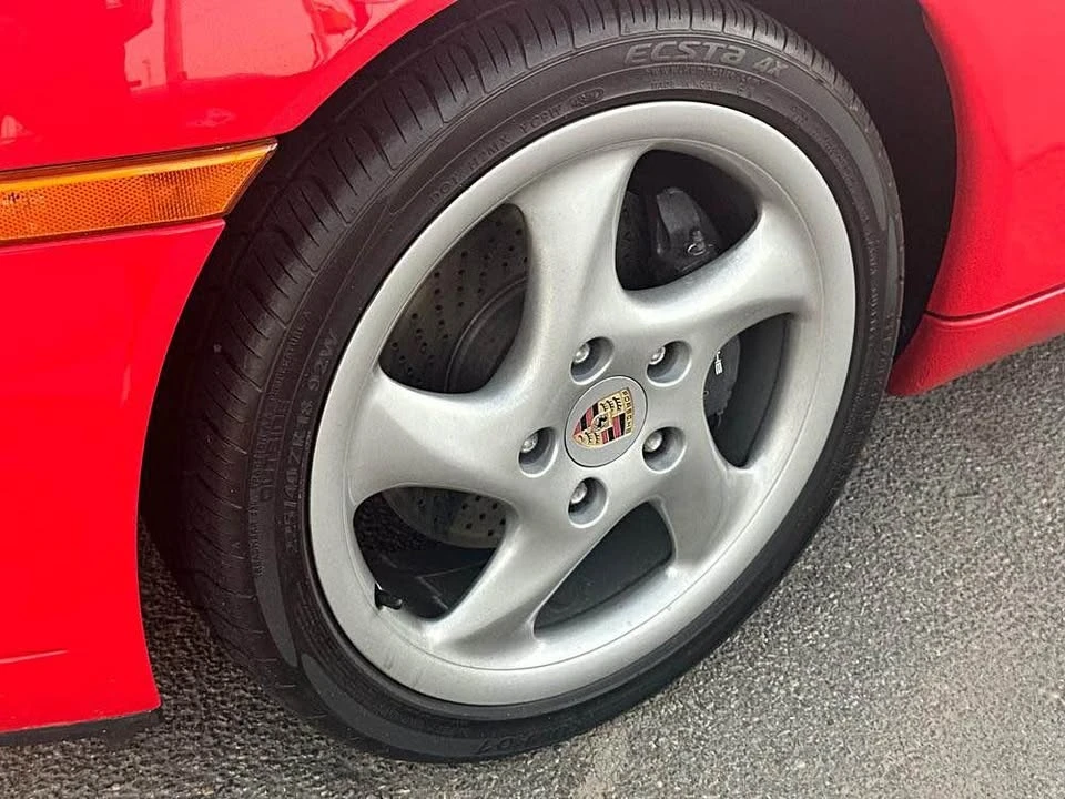 1999 Porsche 996 Carrera 4 - Image 8 of 12