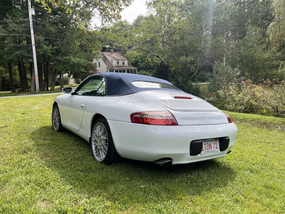 1999 Porsche 996 Carrera 4 - Image 17 of 31