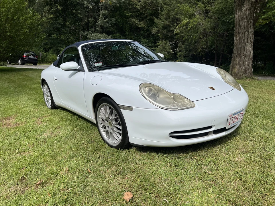 1999 Porsche 996 Carrera 4 - Image 13 of 31