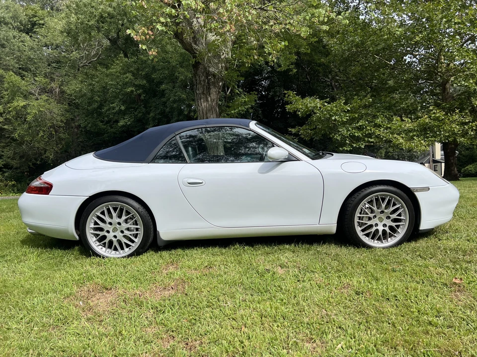 1999 Porsche 996 Carrera 4 - Image 14 of 31