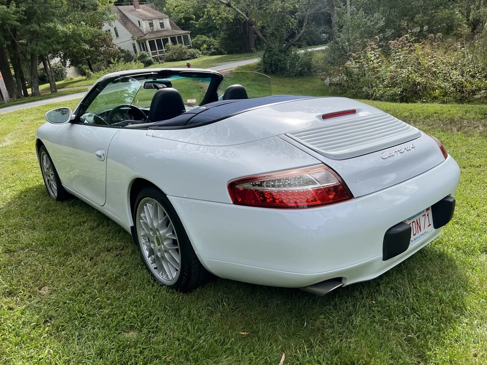 1999 Porsche 996 Carrera 4 - Image 9 of 31