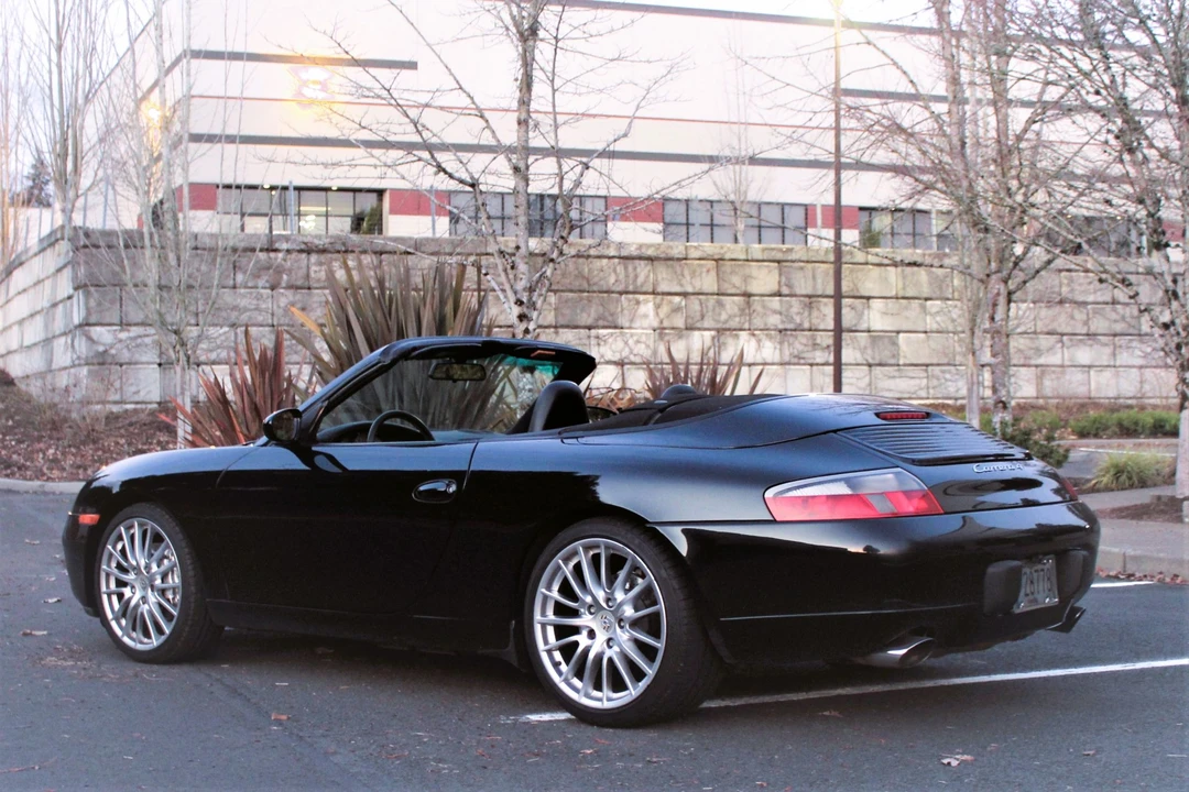1999 Porsche 996 Carrera - Image 16 of 31