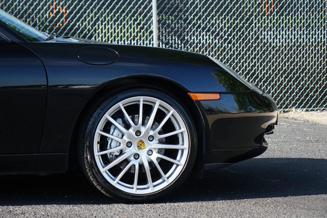 1999 Porsche 996 Carrera - Image 14 of 31