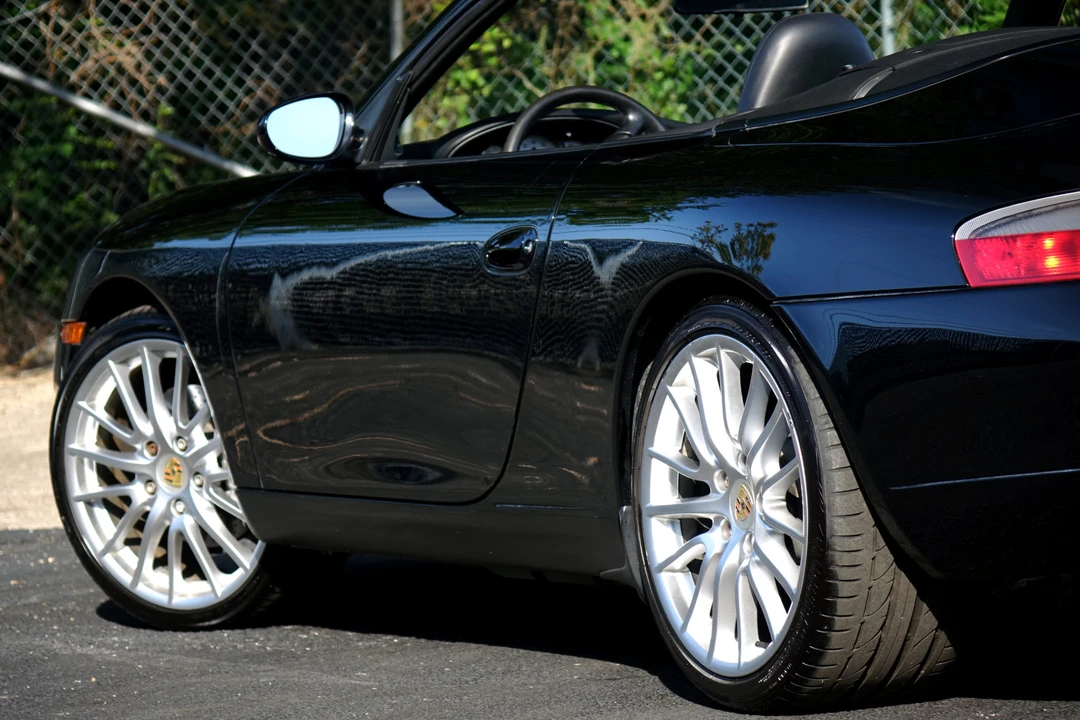 1999 Porsche 996 Carrera - Image 19 of 31
