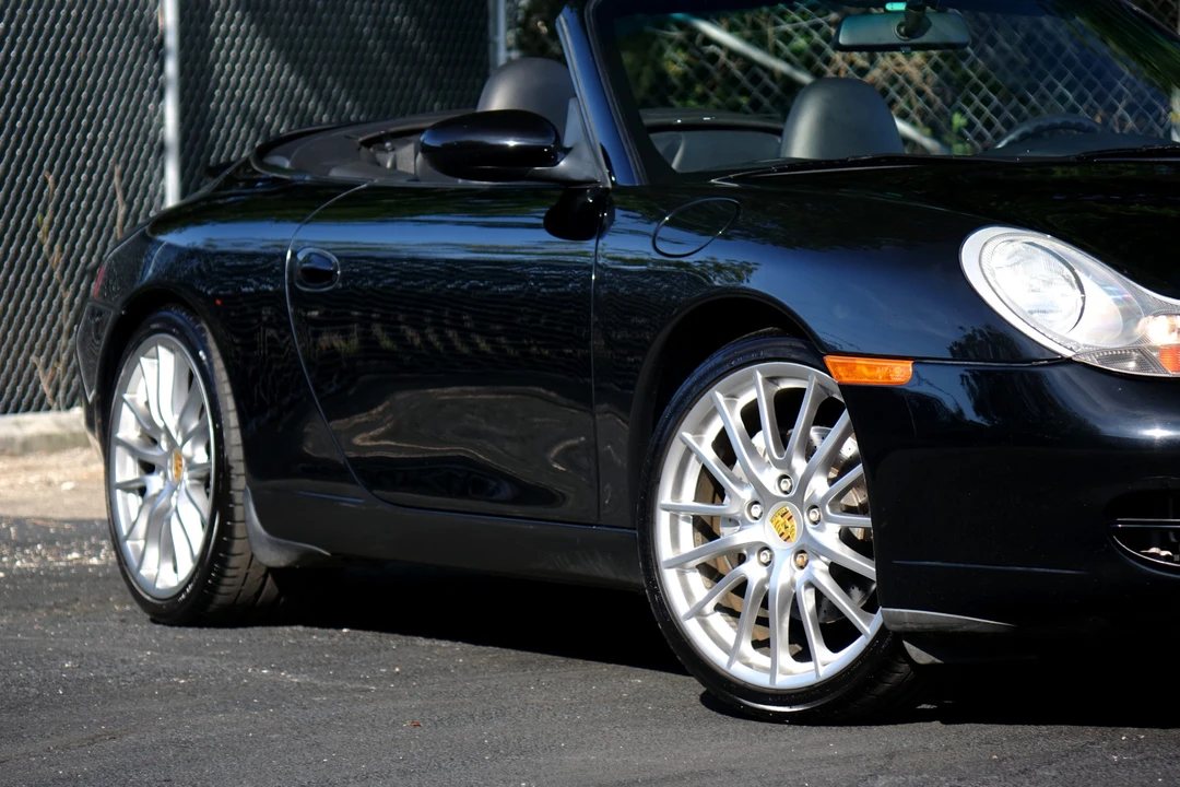 1999 Porsche 996 Carrera - Image 17 of 31