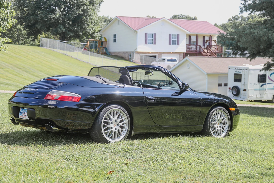 1999 Porsche 996 Carrera 4 - Image 14 of 31