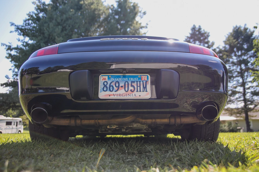 1999 Porsche 996 Carrera 4 - Image 16 of 31