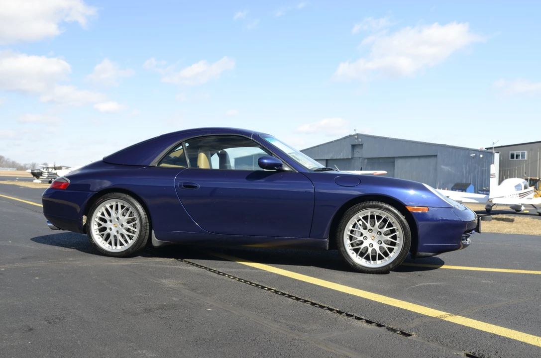 1999 Porsche 996 Carrera - Image 10 of 31