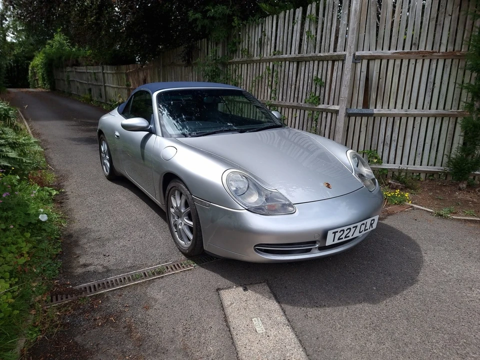 1999 Porsche 996 Carrera 4 - Image 5 of 30