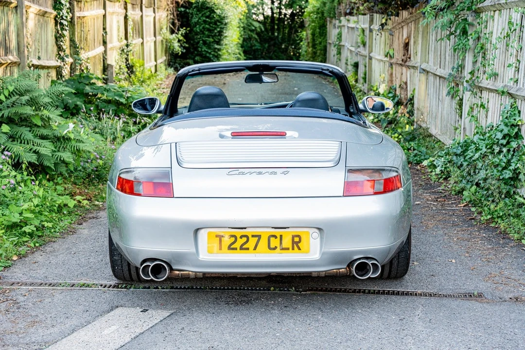 1999 Porsche 996 Carrera 4 - Image 10 of 30