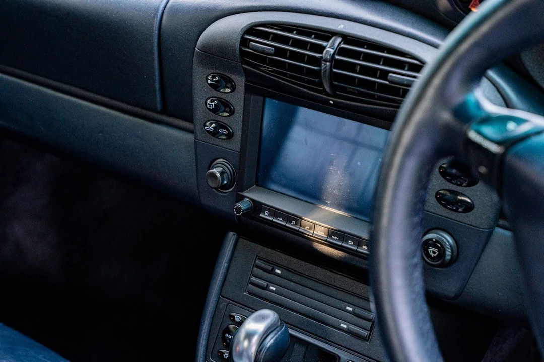 1999 Porsche 996 Carrera 4 - Image 29 of 30