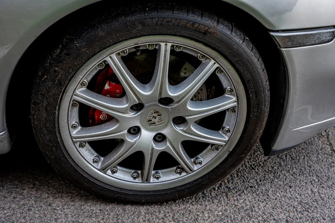 1999 Porsche 996 Carrera 4 - Image 20 of 30