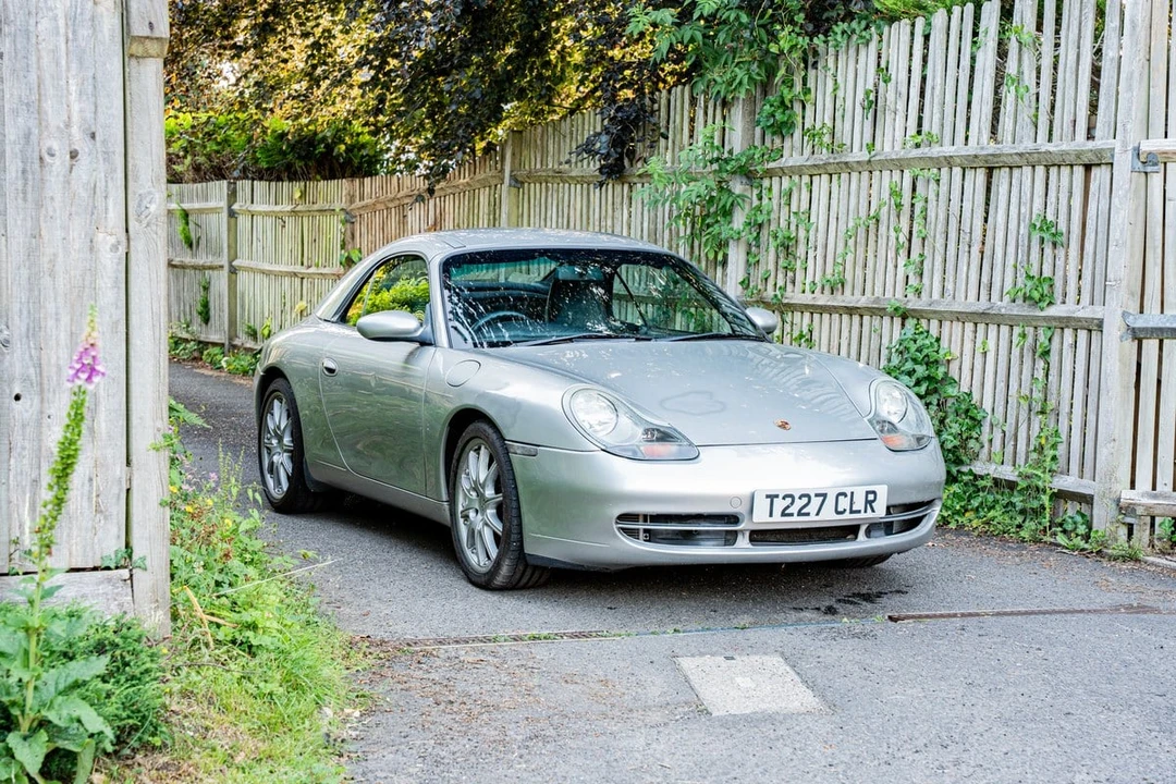 1999 Porsche 996 Carrera 4 - Image 13 of 30