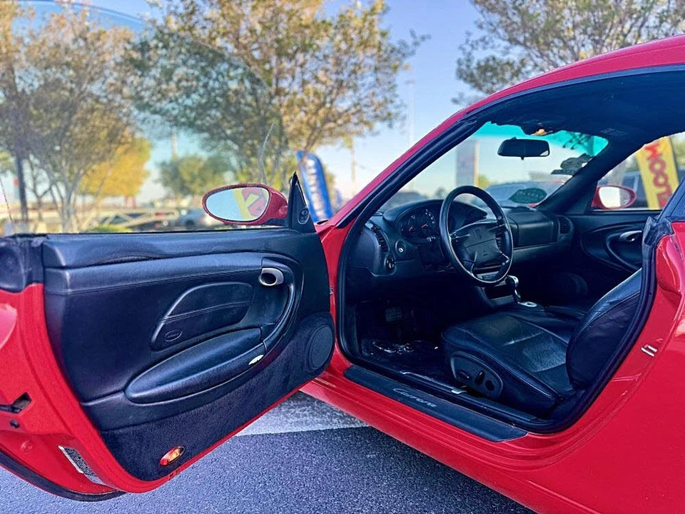 1999 Porsche 996 Carrera 4 - Image 9 of 16