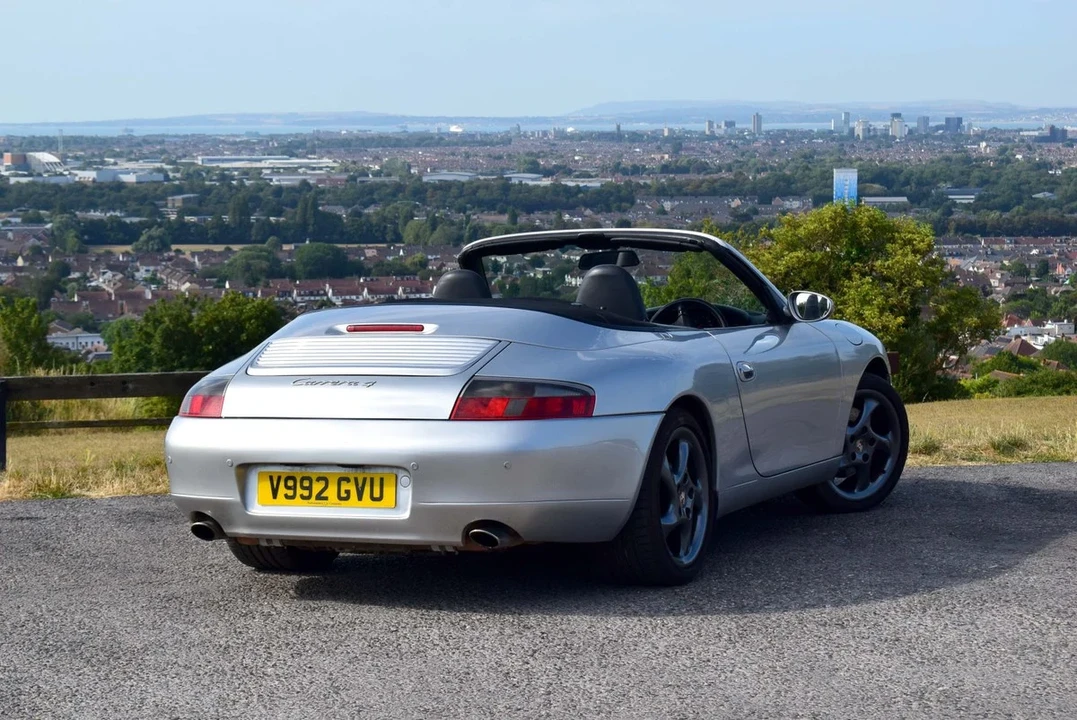 1999 Porsche 996 Carrera 4 - Image 16 of 30