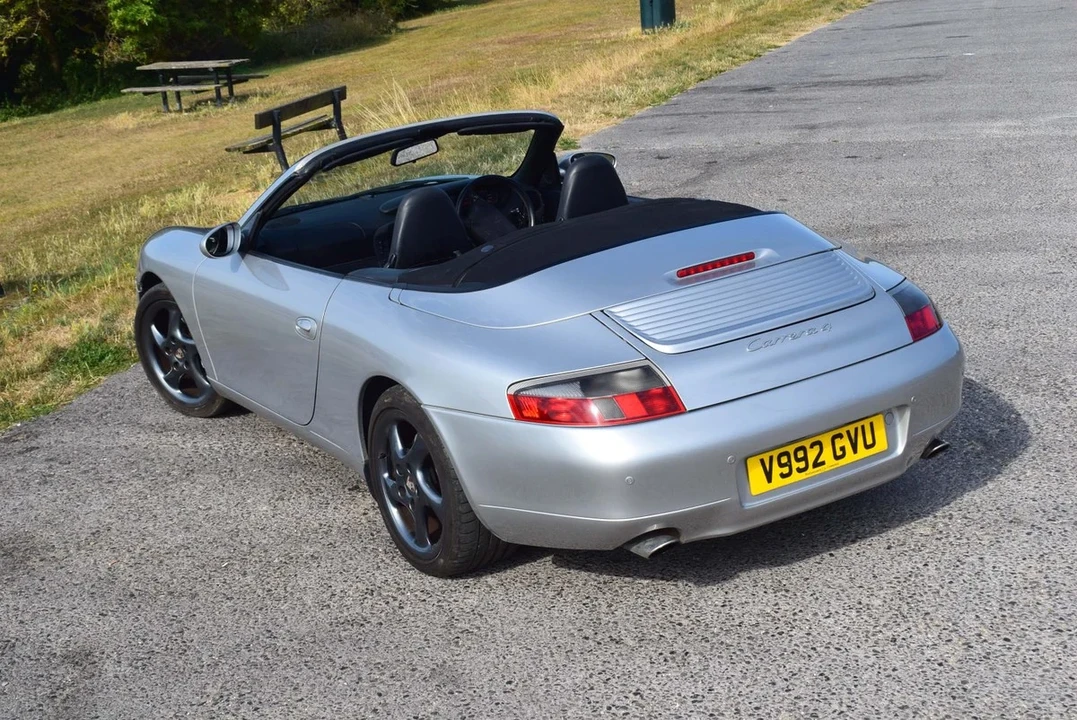 1999 Porsche 996 Carrera 4 - Image 22 of 30