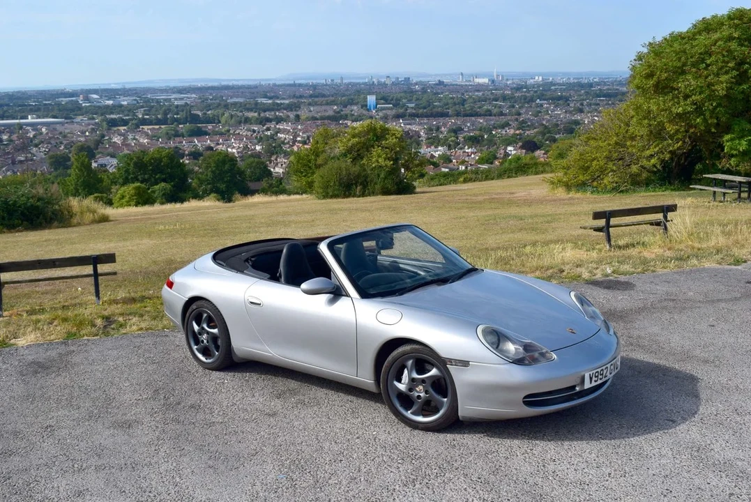 1999 Porsche 996 Carrera 4 - Image 26 of 30