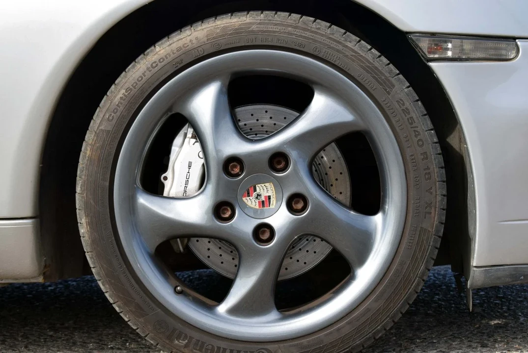 1999 Porsche 996 Carrera 4 - Image 29 of 30